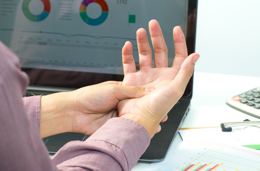 Carpal Tunnel Syndrome: Symptoms and Treatment