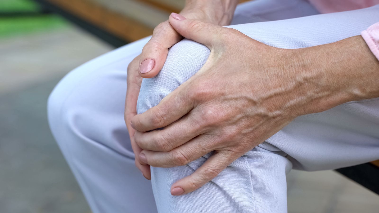 understanding-joint-pain-causes-symptoms-and-treatment-options