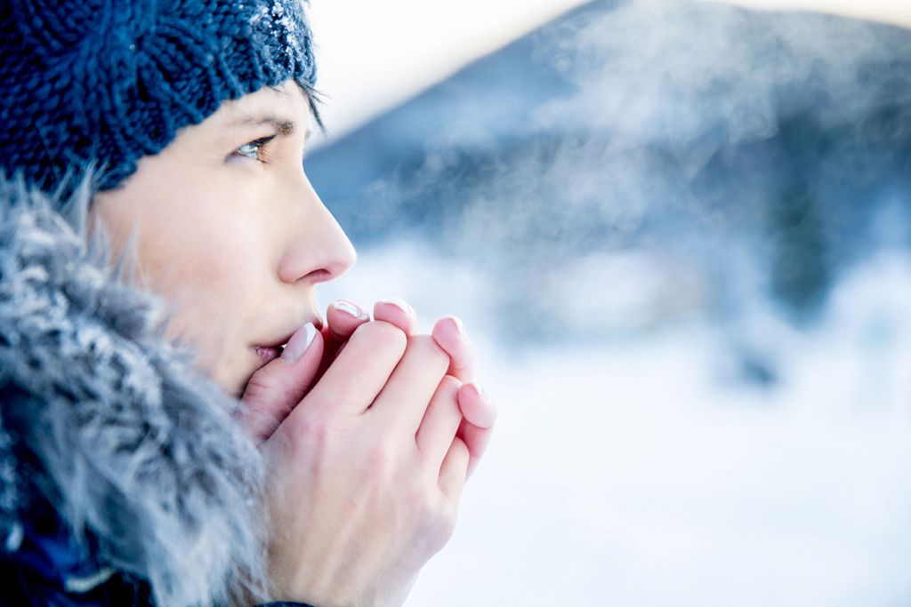Cold Hands: Winter Weather or Raynaud's Phenomenon or Disease?
